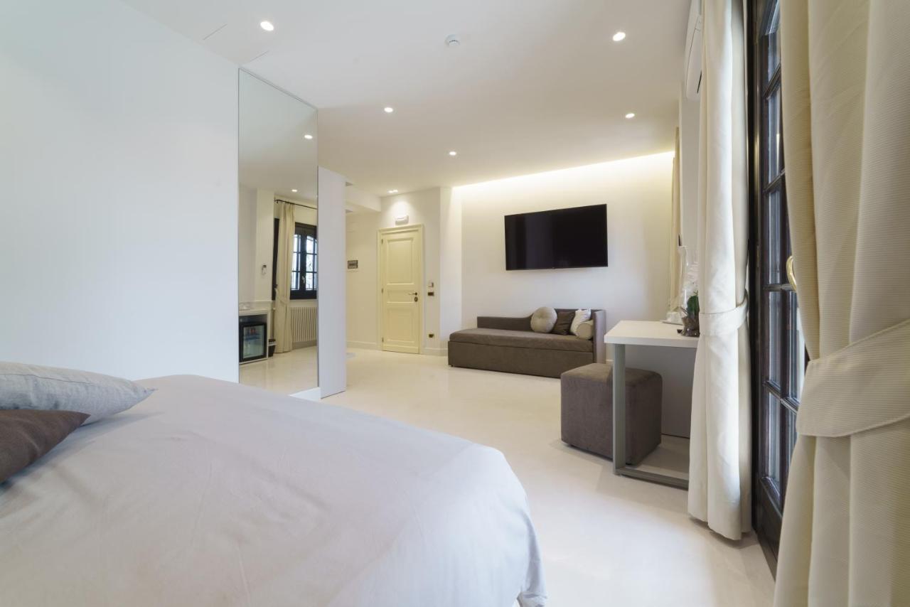 Caffetteria Luca Suite & Rooms Bronte Eksteriør billede