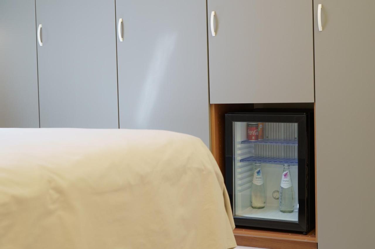 Caffetteria Luca Suite & Rooms Bronte Eksteriør billede