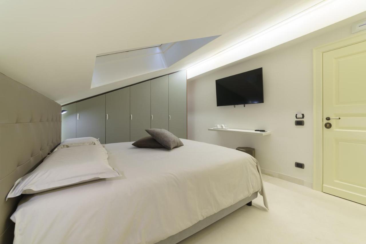 Caffetteria Luca Suite & Rooms Bronte Eksteriør billede