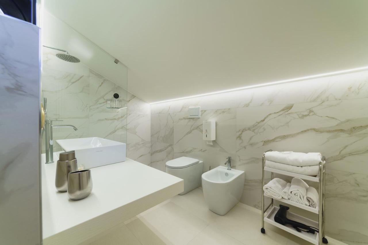 Caffetteria Luca Suite & Rooms Bronte Eksteriør billede