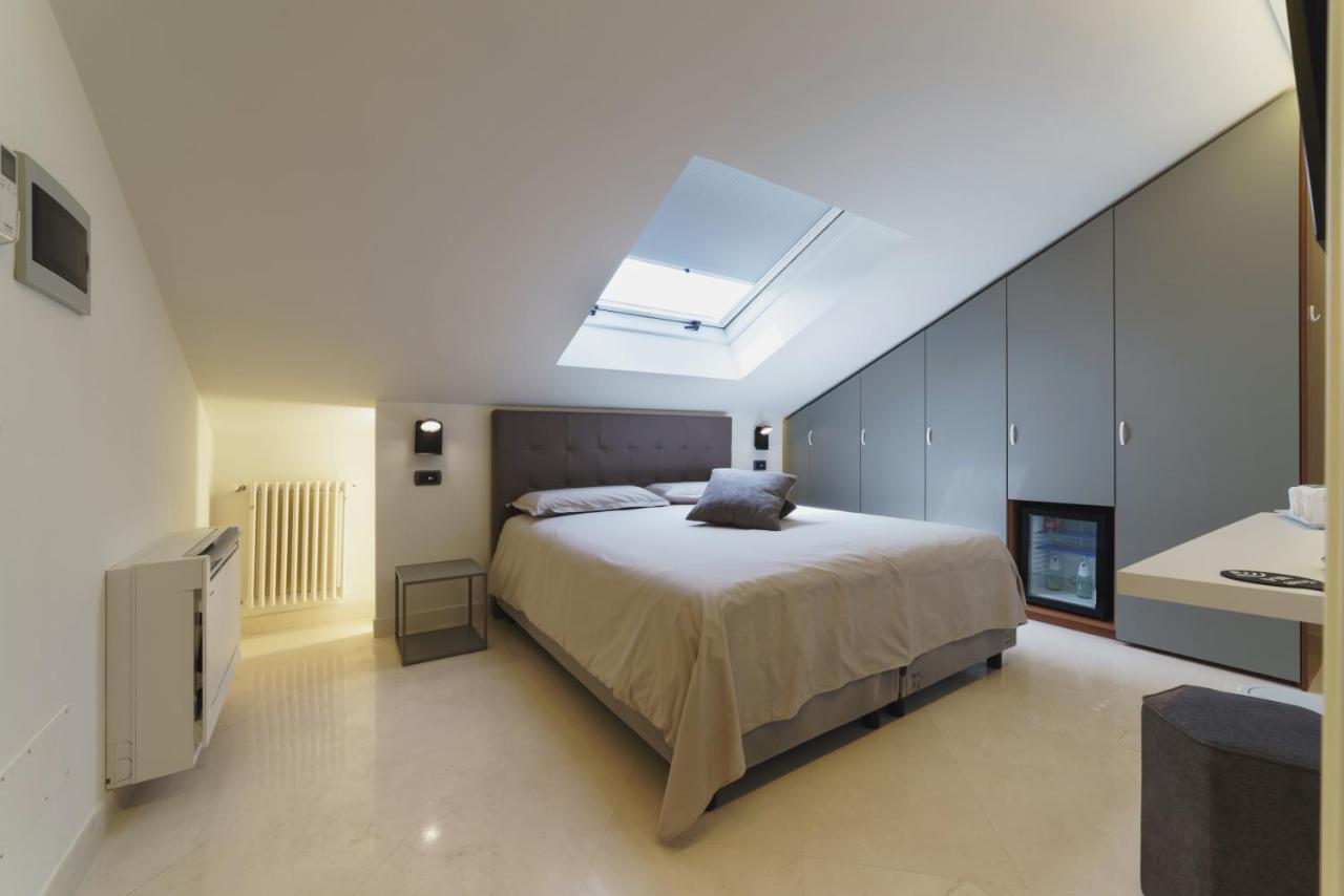 Caffetteria Luca Suite & Rooms Bronte Eksteriør billede